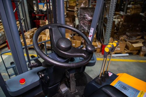 Погрузчик электрический трехопорный XILIN 1,5 т 3,5 м CPD15S-E сайдшифт купить в Москве с доставкой по всей России | ProtosMarket.ru