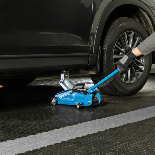 Домкрат гидравлический подкатной, 2 т, h подъема 140-340 мм Stels по ценам производителя в Краснодаре с доставкой по всей России