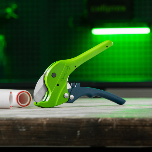 Ножницы для резки изделий из пластика, усиленные, полуавтомат, D до 35 мм Сибртех по ценам производителя в Краснодаре с доставкой по всей России