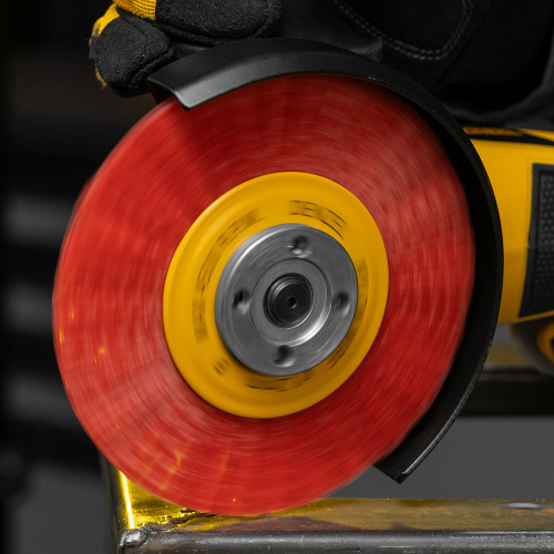 Щетка для УШМ, 125 мм, Плоская, нейлоновая щетина, посадка 22,2 мм Denzel по ценам производителя в Краснодаре с доставкой по всей России