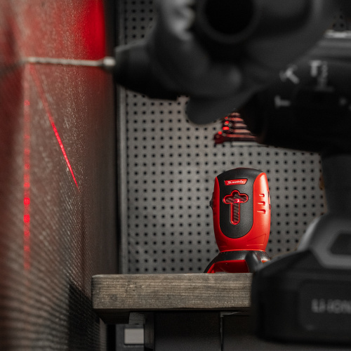 Лазерный уровень ML01T, дальность 10 м, точность ± 0,5 мм, / 1 м, длина волны 650 нм, проекция 1 вертикальная 1 горизонтальная плоскость, резьба под штатив 5/8" Matrix по ценам производителя в Краснодаре с доставкой по всей России