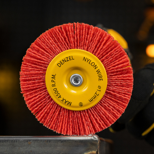 Щетка для дрели, 100 мм, Плоская, со шпилькой, нейлоновая щетина Denzel по ценам производителя в Краснодаре с доставкой по всей России