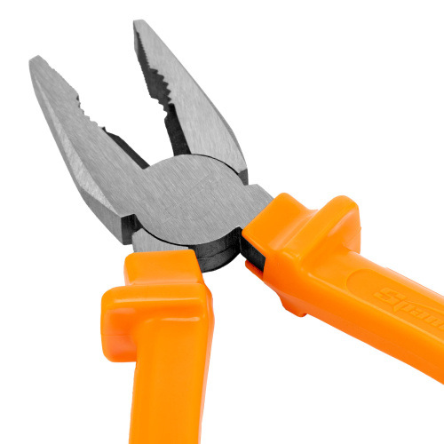 Плоскогубцы Classic, 160 мм, шлифованные, пластмассовые рукоятки Sparta по ценам производителя в Краснодаре с доставкой по всей России