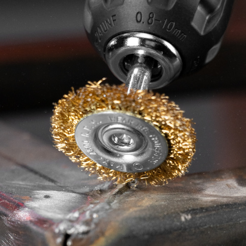 Щетка для дрели, 40 мм, плоская со шпилькой, латунированная витая проволока Matrix по ценам производителя в Краснодаре с доставкой по всей России