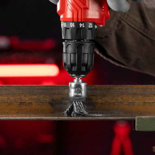 Щетка для дрели, 25 мм, "чашка" со шпилькой, крученая металлическая проволока Matrix по ценам производителя в Краснодаре с доставкой по всей России