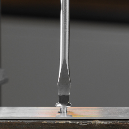 Набор отверток на полке, 8 шт., PH+SL, S2, 3к рукоятка Denzel по ценам производителя в Краснодаре с доставкой по всей России