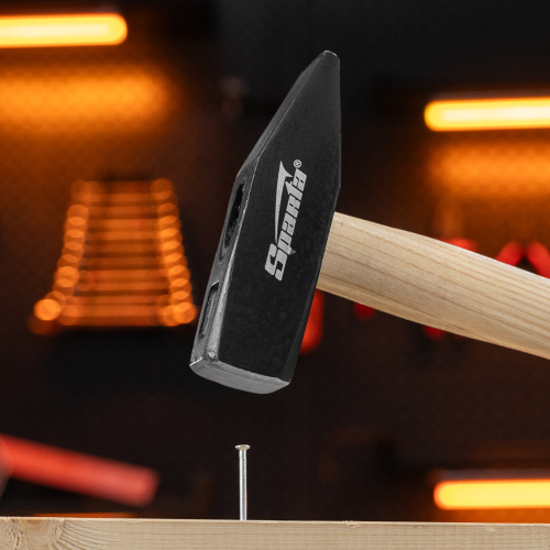 Молоток слесарный, 1000 г, квадратный боек, деревянная рукоятка Sparta по ценам производителя в Краснодаре с доставкой по всей России