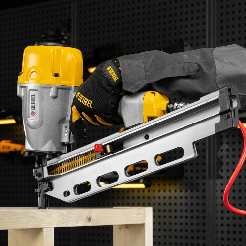 Нейлер пневматический PN2190 для гвоздей SN21 от 50 до 90 мм Denzel по ценам производителя в Краснодаре с доставкой по всей России