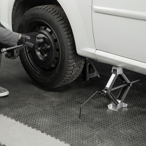 Домкрат ромбический винтовой универсальный ТУ 5.16-469-0213-04, 1,5 т, 105-375 мм по ценам производителя в Краснодаре с доставкой по всей России