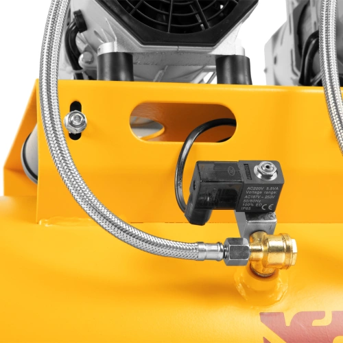 Компрессор безмасляный, малошумный DLS 3300/100, 3300 Вт,3x1100, 100 л, 570 л/мин ,блок управления Denzel по ценам производителя в Краснодаре с доставкой по всей России