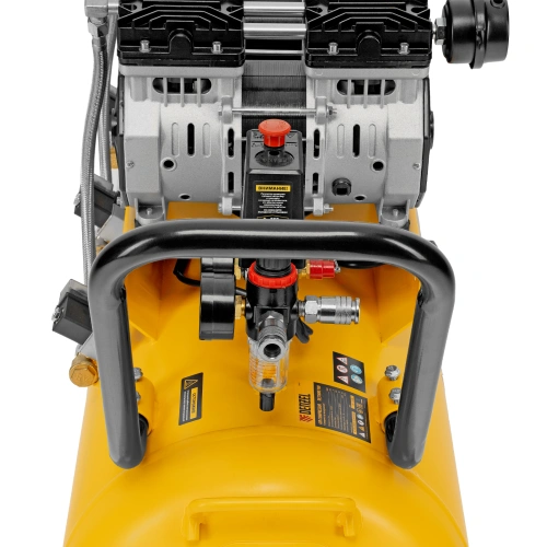 Компрессор безмасляный, малошумный DLS 1800/100,1800 Вт, 3x600, 100 л, 345 л/мин Denzel по ценам производителя в Краснодаре с доставкой по всей России