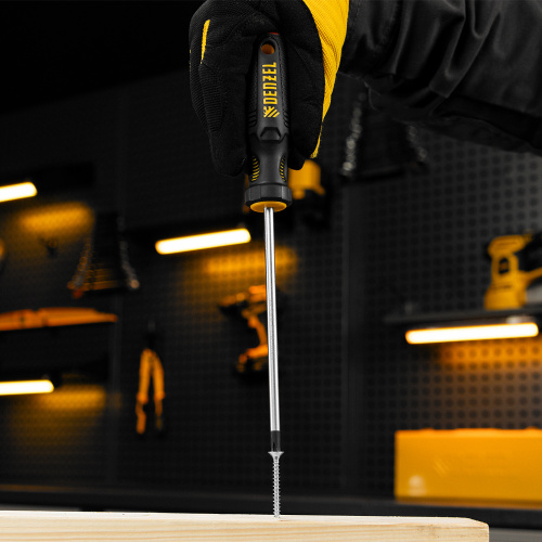 Отвертка, PH2х150 мм, S2, 3к рукоятка Denzel по ценам производителя в Краснодаре с доставкой по всей России