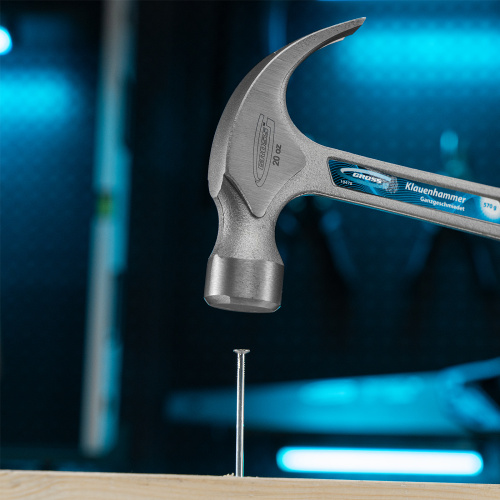 Молоток-гвоздодер, 570 г, цельнокованый, трехкомпонентная рукоятка Gross по ценам производителя в Краснодаре с доставкой по всей России