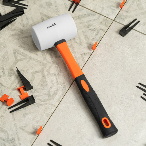 Киянка резиновая, 680 г, белая резина, фибергласовая рукоятка Sparta по ценам производителя в Краснодаре с доставкой по всей России