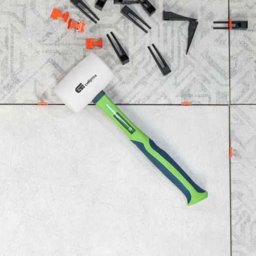 Киянка резиновая, 680 г, белая резина, фибергласовая рукоятка Сибртех по ценам производителя в Краснодаре с доставкой по всей России