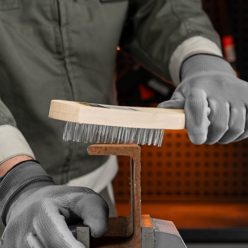 Щетка четырехрядная металлическая с деревянной ручкой Sparta по ценам производителя в Краснодаре с доставкой по всей России