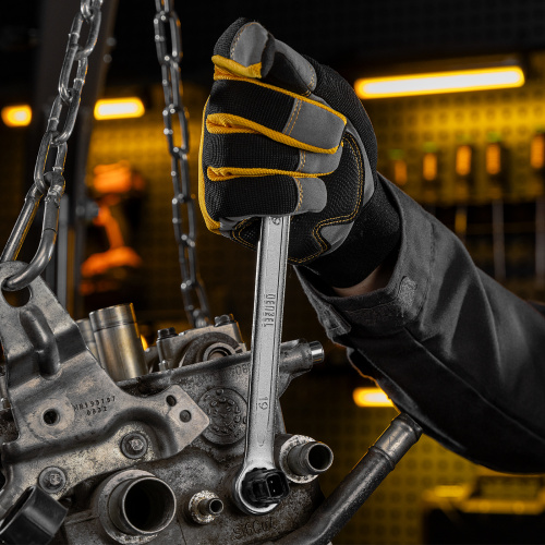 Набор инструментов, 1/2", 1/4", CrV, S2, пластиковый кейс, 82 предмета Denzel по ценам производителя в Краснодаре с доставкой по всей России