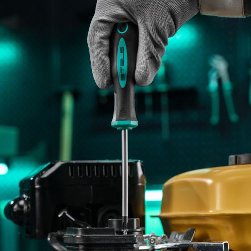 Набор инструментов, 1/2",3/8", 1/4", CrV, пластиковый кейс 142 предмета Stels по ценам производителя в Краснодаре с доставкой по всей России