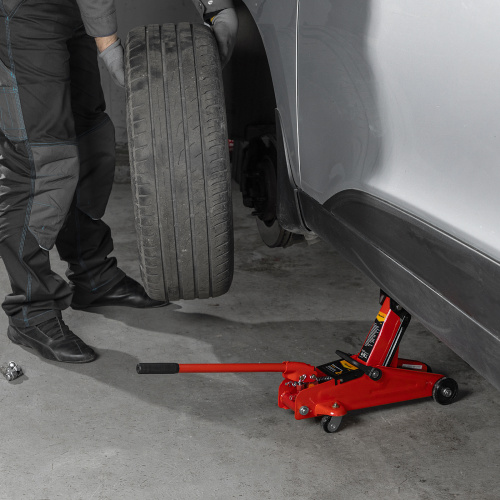 Домкрат гидравлический подкатной, 2 т, h подъема 125-300 мм, в пластиковом кейсе Sparta по ценам производителя в Краснодаре с доставкой по всей России