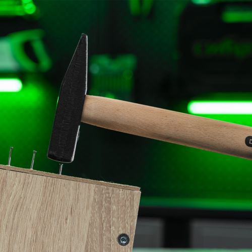 Молоток слесарный 300 г, квадратный боек, деревянная рукоятка Сибртех по ценам производителя в Краснодаре с доставкой по всей России