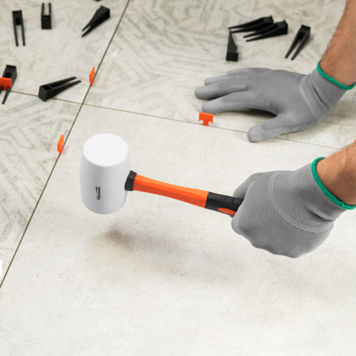 Киянка резиновая, 450 г, белая резина, фибергласовая рукоятка Sparta по ценам производителя в Краснодаре с доставкой по всей России