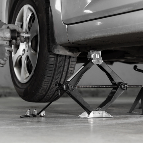 Домкрат ромбический винтовой универсальный ТУ 5.16-469-0213-04, 0,9 т, 100-395 мм Россия по ценам производителя в Краснодаре с доставкой по всей России