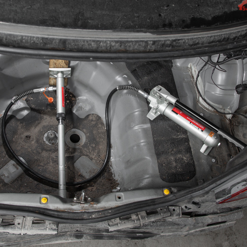 Растяжка гидравлическая, 4 т, набор из 17 предметов, 7 сменных насадок, в пластиковом кейсе Matrix по ценам производителя в Краснодаре с доставкой по всей России