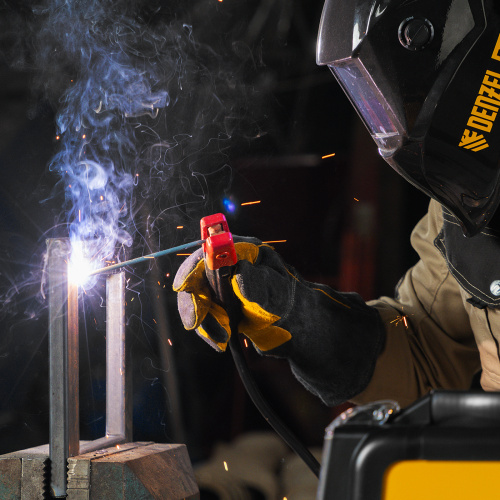 Аппарат инвертор. дуговой сварки SDM-220 Top, 220 А, ПВ 60% кейс Denzel по ценам производителя в Краснодаре с доставкой по всей России