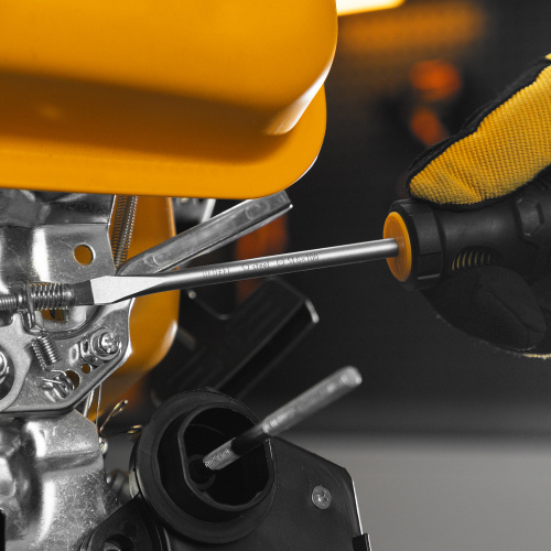 Отвертка, SL6x100 мм, S2, 3к рукоятка Denzel по ценам производителя в Краснодаре с доставкой по всей России