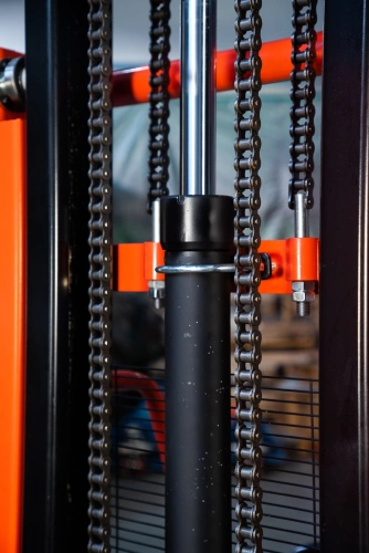 Штабелер-бочкокантователь гидравлический 0,35 т 2,5 м TOR CDT с электроподъемом по ценам производителя в Краснодаре с доставкой по всей России