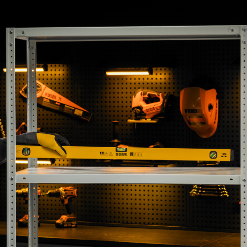 Уровень алюминиевый, магнит, фрезерованный, 3 глазка (1 зеркал.) 0,5 мм/м, 1000 мм Denzel по ценам производителя в Краснодаре с доставкой по всей России