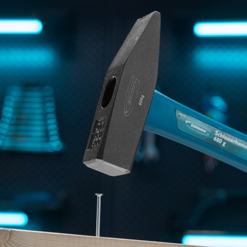 Молоток слесарный, 600 г, квадратный боек, фибергласовая обрезиненная рукоятка Gross по ценам производителя в Краснодаре с доставкой по всей России