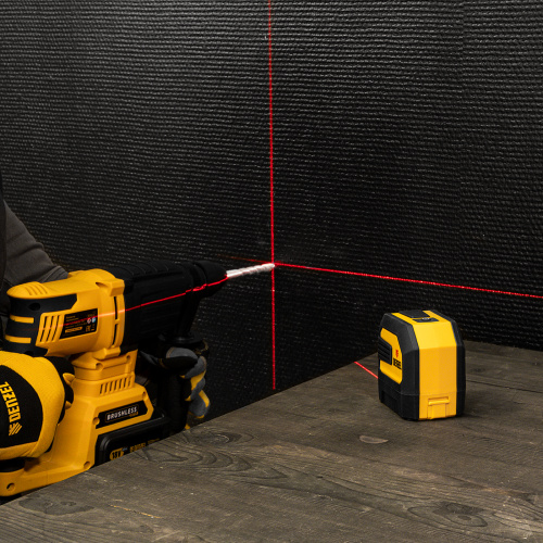 Лазерный уровень LX 02 Red, 20 м, 635 нм, резьба 1/4" Denzel по ценам производителя в Краснодаре с доставкой по всей России