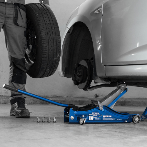 Домкрат гидравлический подкатной, 2 т, Low Profile, 80-380 мм Stels по ценам производителя в Краснодаре с доставкой по всей России