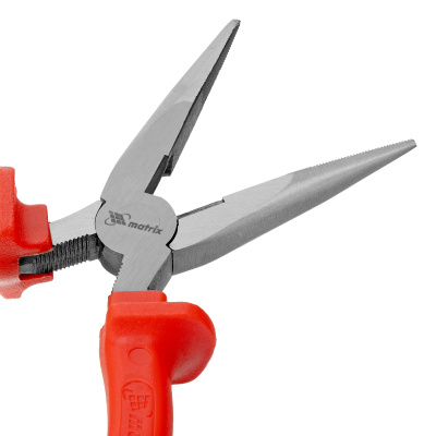 Длинногубцы прямые Econom, 180 мм, шлифованные, пластмассовые рукоятки Matrix по ценам производителя в Краснодаре с доставкой по всей России