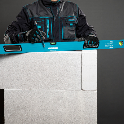 Уровень алюминиевый, 1500 мм, усиленный с ударопрочными заглушками, рукоятки, 3 глазка Gross по ценам производителя в Краснодаре с доставкой по всей России