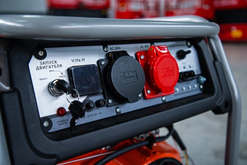 Генератор бензиновый 5,0 кВт 220В/380В с электростартером TOR KM6500HE по ценам производителя в Краснодаре с доставкой по всей России