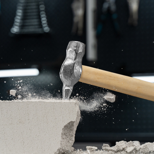 Молоток слесарный, 800 г, круглый боек, деревянная рукоятка по ценам производителя в Краснодаре с доставкой по всей России