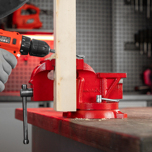 Тиски слесарные, 100 мм, поворотные, с наковальней Matrix по ценам производителя в Краснодаре с доставкой по всей России