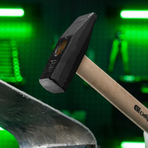 Молоток слесарный 1000 г, квадратный боек, деревянная рукоятка Сибртех по ценам производителя в Краснодаре с доставкой по всей России