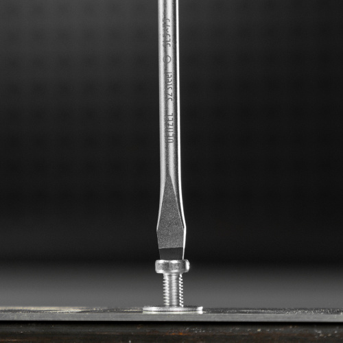 Отвертка, SL5x75 мм, S2, 3к рукоятка Denzel по ценам производителя в Краснодаре с доставкой по всей России