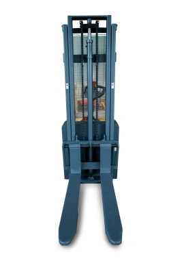 Штабелер самоходный 1,5 т 3,0 м XILIN CDD15K-EN 24/105 В/Ач с раздвижными вилами (с платформой) по ценам производителя в Краснодаре с доставкой по всей России