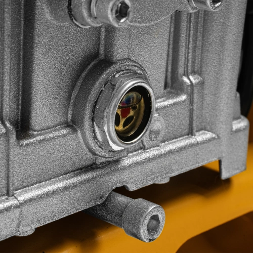 Компрессор воздушный рем. привод BCI 2200/100, 2,2 кВт, 100 литров, 420 л/мин Denzel по ценам производителя в Краснодаре с доставкой по всей России