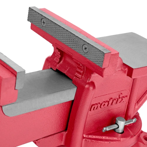 Тиски слесарные, 150 мм, поворотные, с наковальней Matrix по ценам производителя в Краснодаре с доставкой по всей России