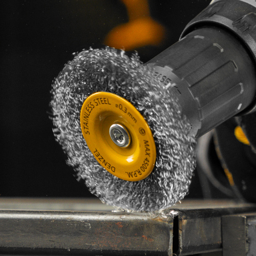 Щетка для дрели, 75 мм, Плоская, со шпилькой, нержавеющая витая проволока Denzel по ценам производителя в Краснодаре с доставкой по всей России