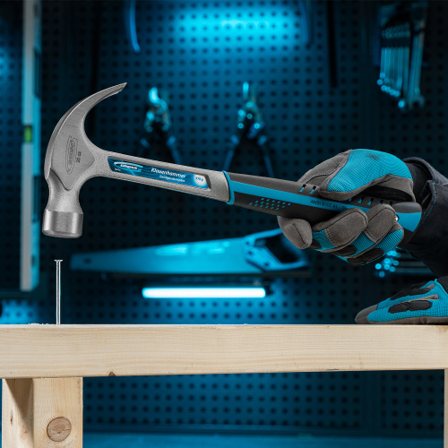 Молоток-гвоздодер, 570 г, цельнокованый, трехкомпонентная рукоятка Gross по ценам производителя в Краснодаре с доставкой по всей России