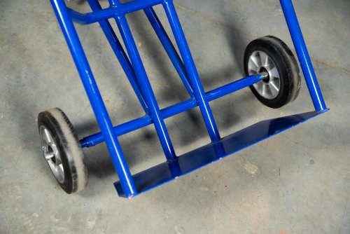 Тележка для металлических бочек TOR КБ-2 (250 пневмо+160 поворотное) по ценам производителя в Краснодаре с доставкой по всей России
