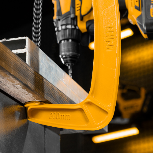 Струбцина G-образная, усиленная, 200 мм Denzel по ценам производителя в Краснодаре с доставкой по всей России