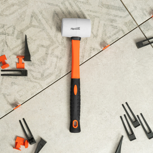 Киянка резиновая, 225 г, белая резина, фибергласовая рукоятка Sparta по ценам производителя в Краснодаре с доставкой по всей России