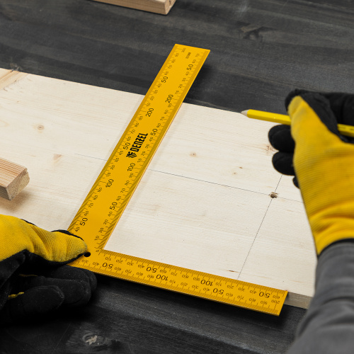 Угольник стальной, 200 х 300 мм Denzel по ценам производителя в Краснодаре с доставкой по всей России